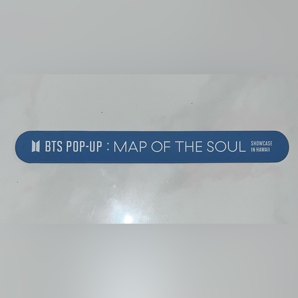 BTS POP-UP Map of the Soul Hawaii Slap Bracelet - Picture 1 of 2